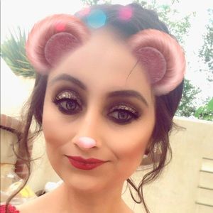 Meet your Posher, Yesica